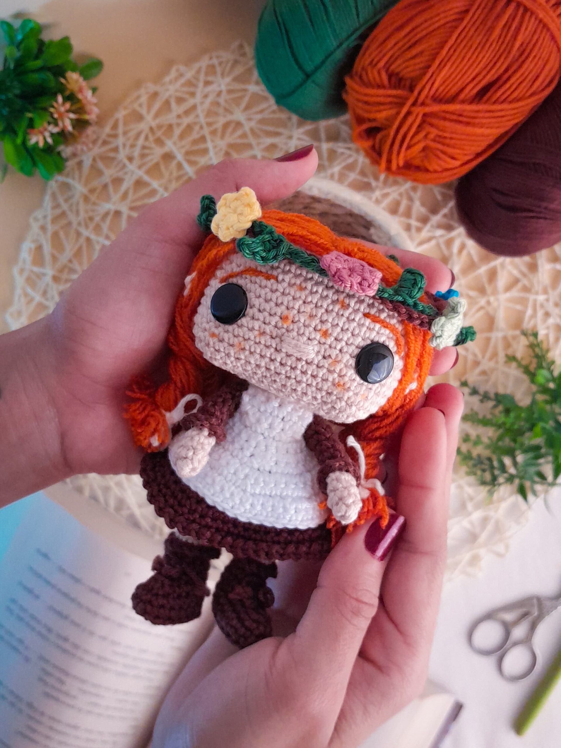 Amigurumi da personagem Anne Shirley da serie Anne with an E